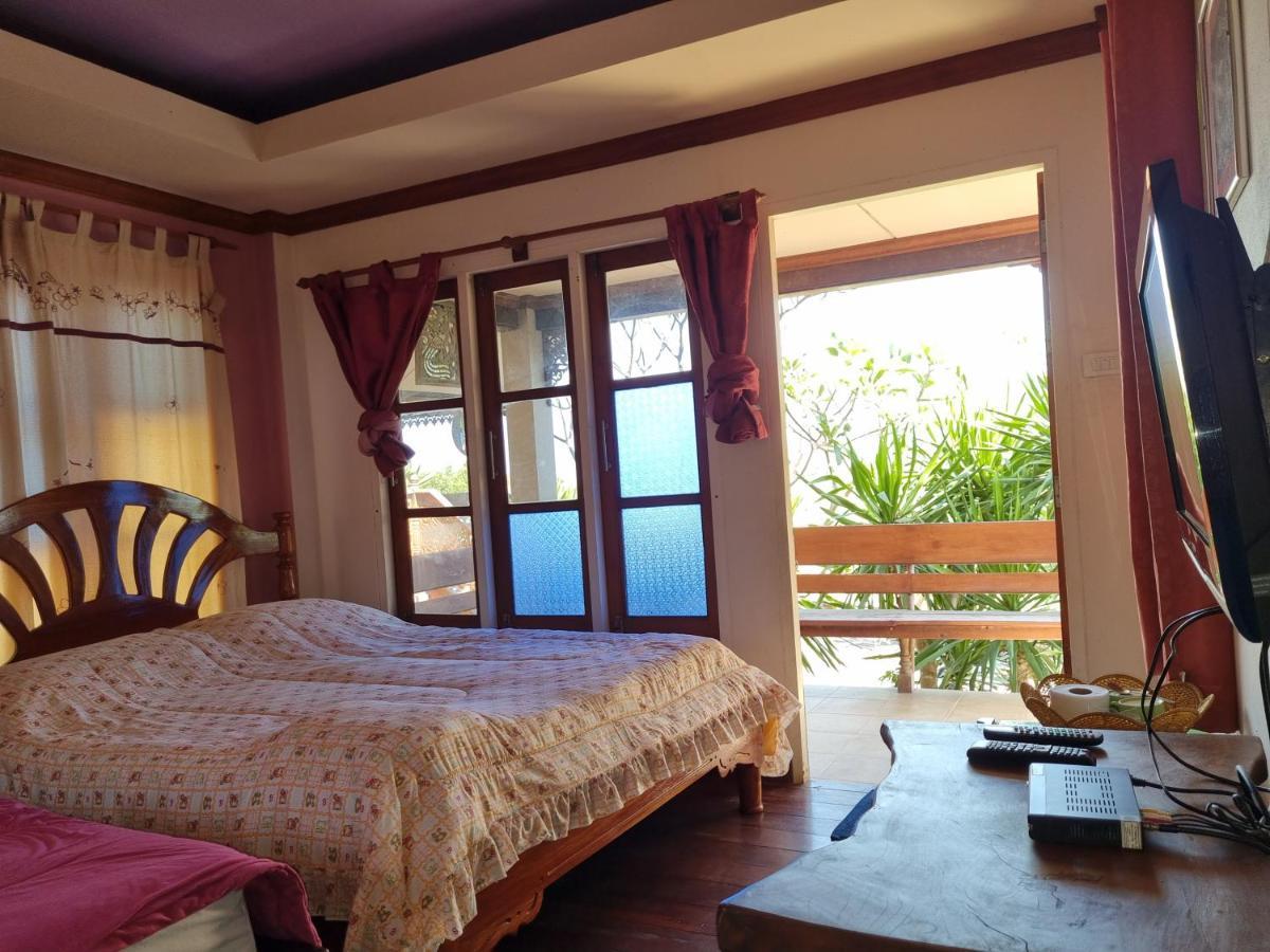 Hello Sichang Bungalow Ко Си Чанг Екстериор снимка
