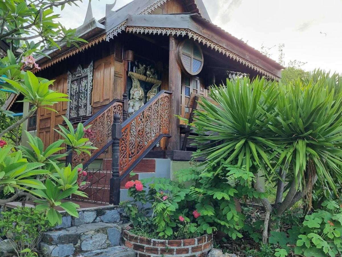Hello Sichang Bungalow Ко Си Чанг Екстериор снимка