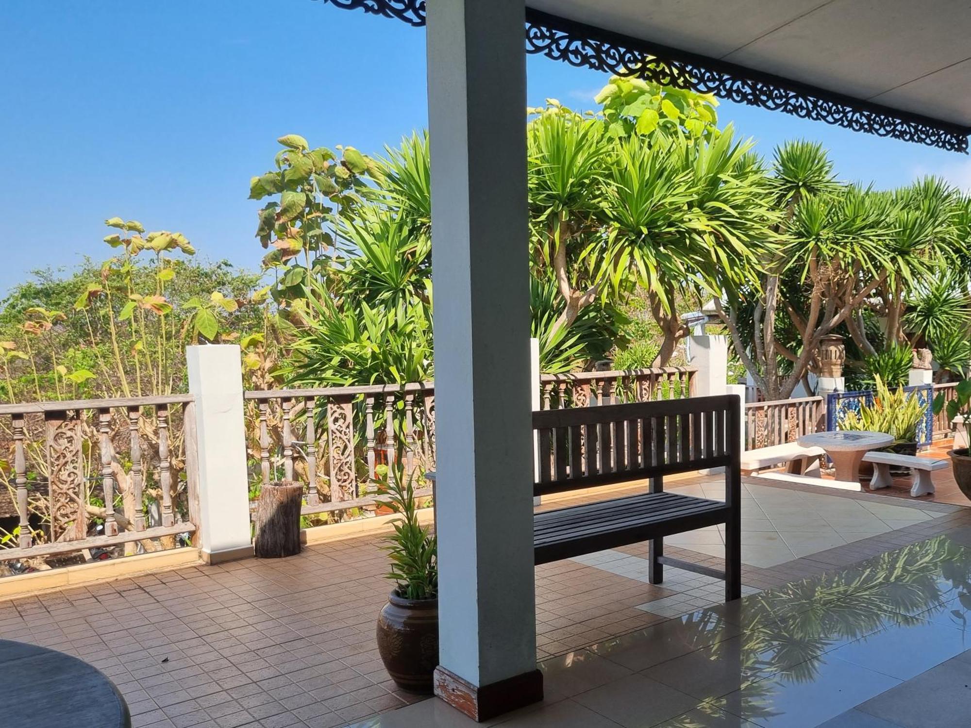 Hello Sichang Bungalow Ко Си Чанг Стая снимка
