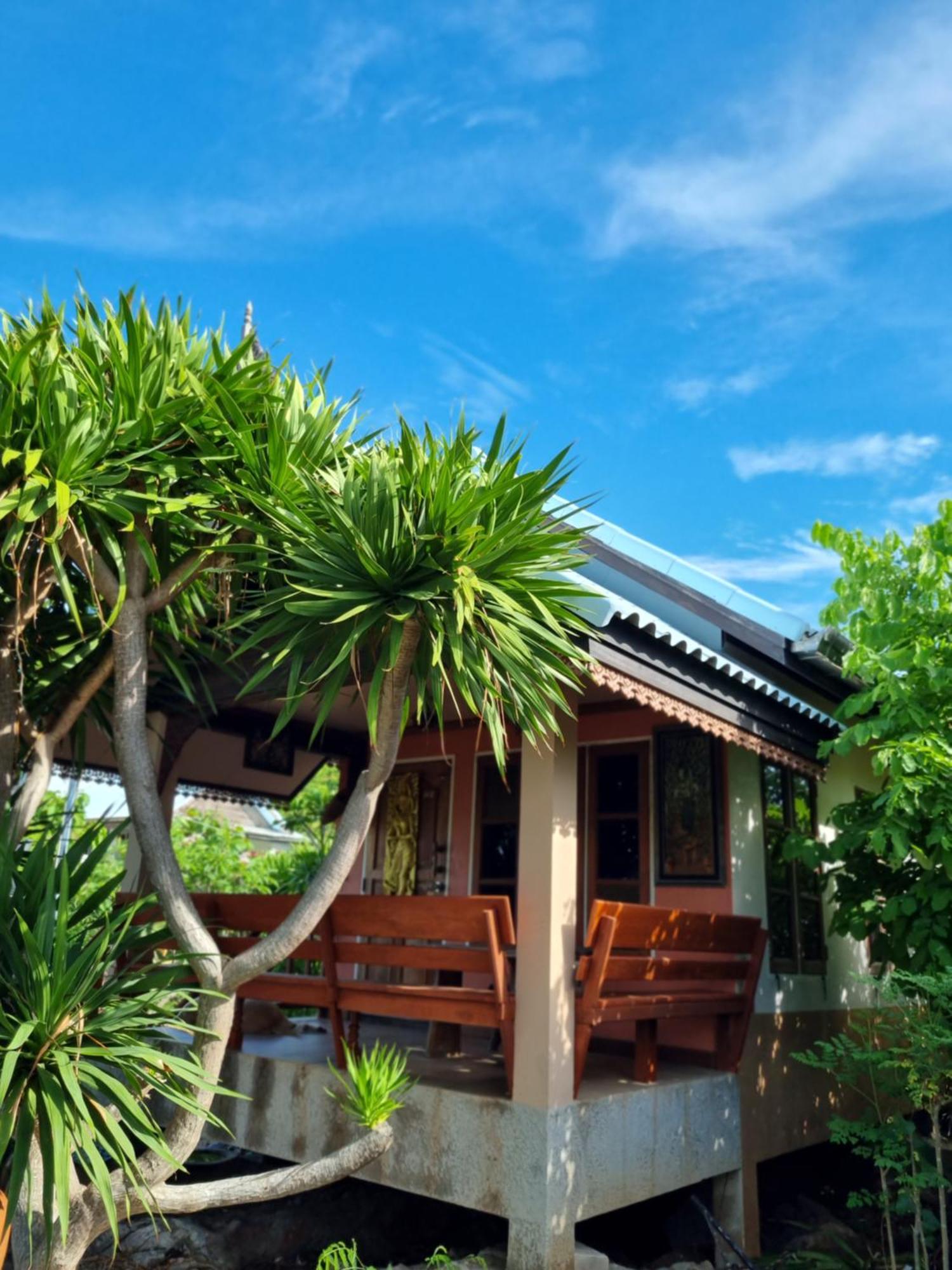 Hello Sichang Bungalow Ко Си Чанг Стая снимка