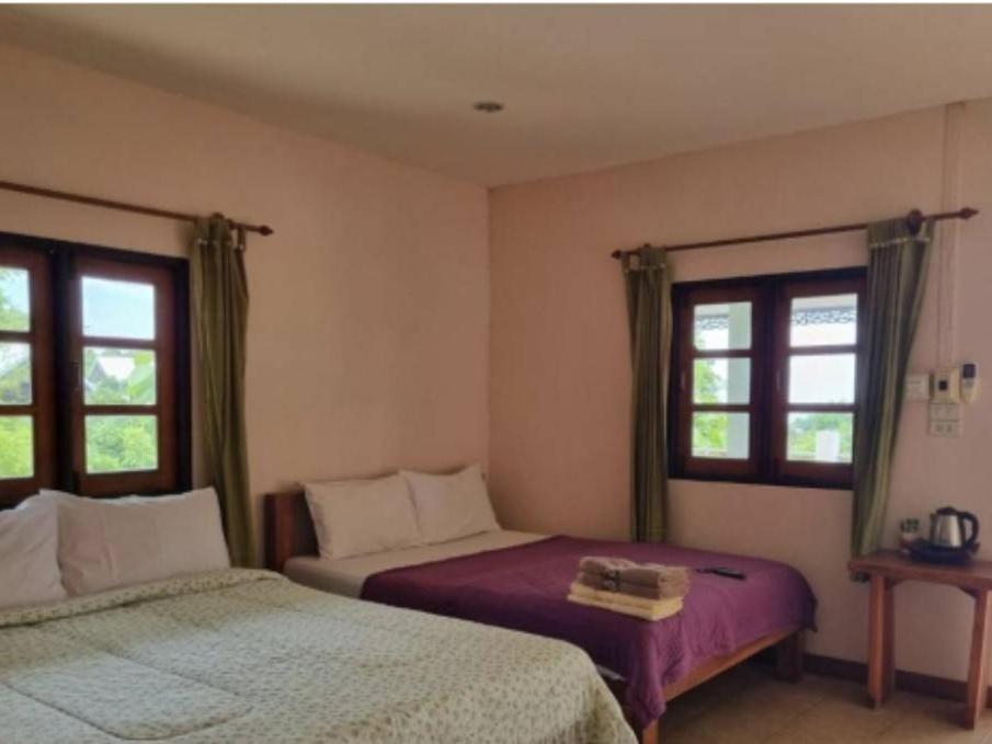 Hello Sichang Bungalow Ко Си Чанг Стая снимка